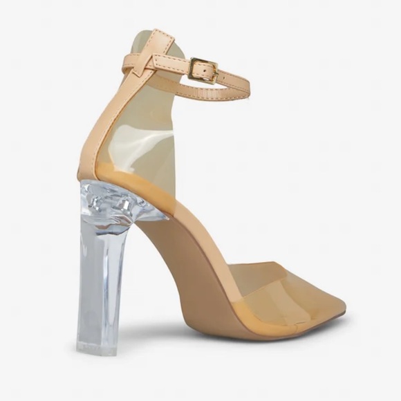 Pointed Toe Heel - Picture 2 of 3